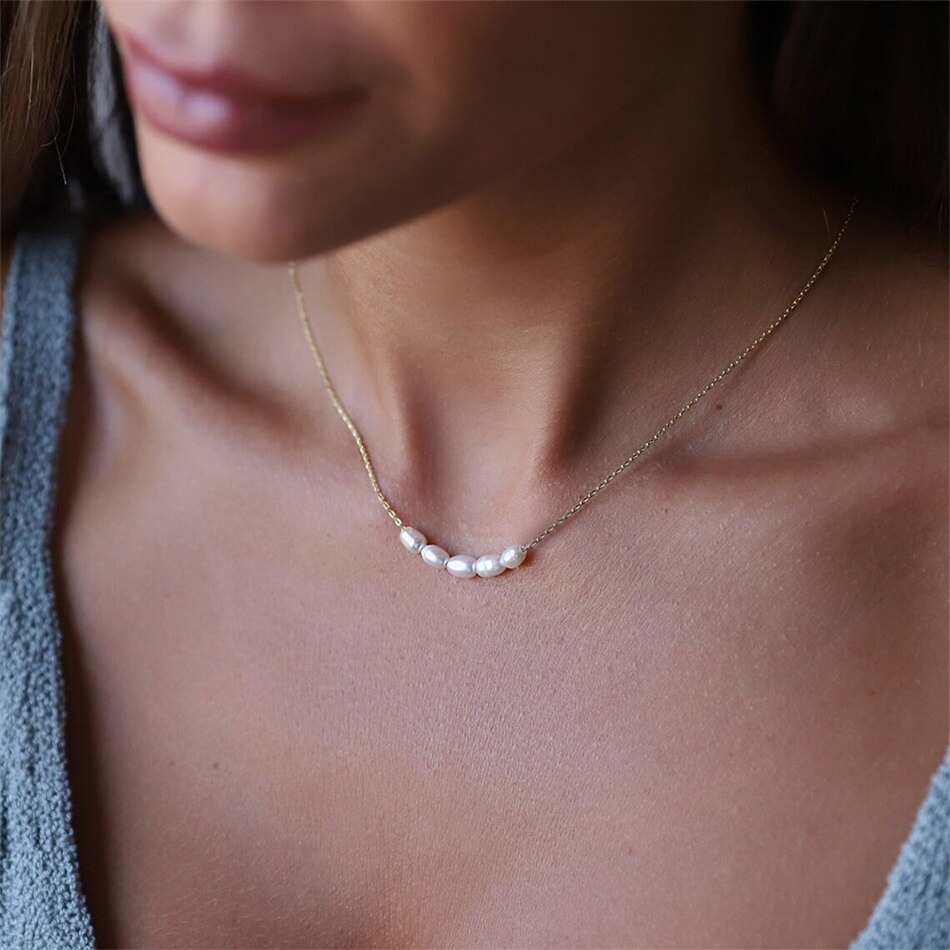 Mini White Pearl Chain Pendant Choker Necklace