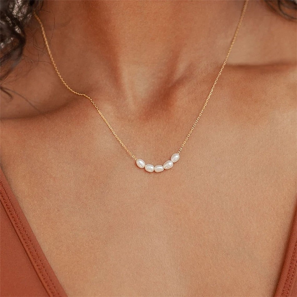 Mini White Pearl Chain Pendant Choker Necklace